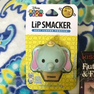 Lip smacker